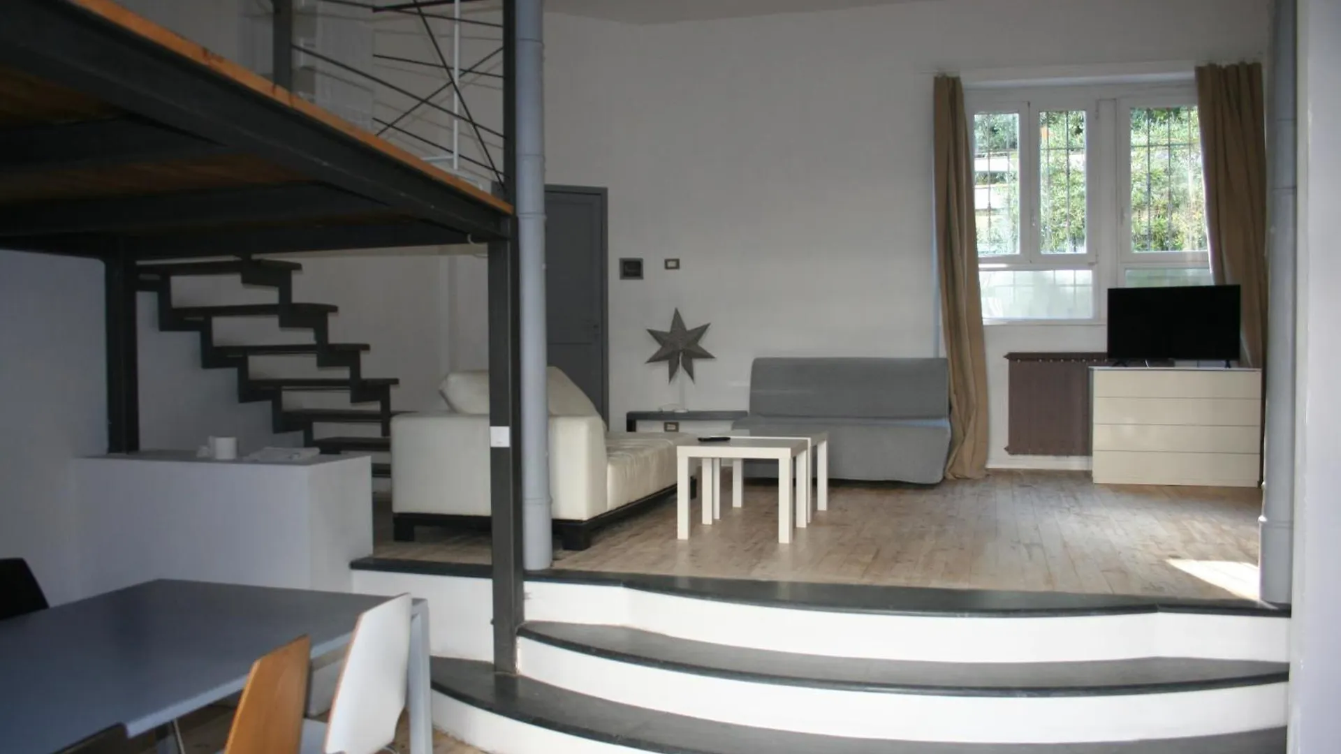 ** Lägenhetshotell Levante Residence La Spezia Italien