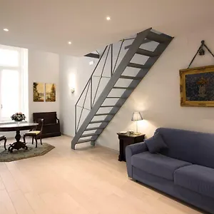 Palazzo D'auria Apart-hotel